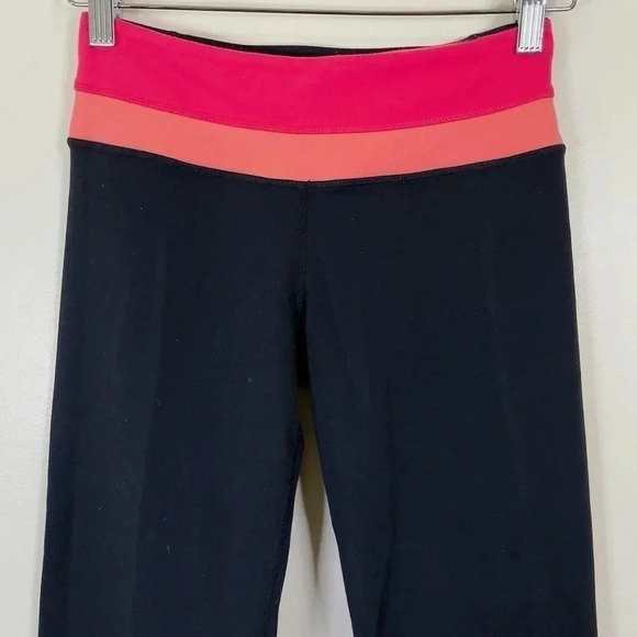 Lululemon Luon Reversible  Groove Crop Pant - Picture 2 of 13